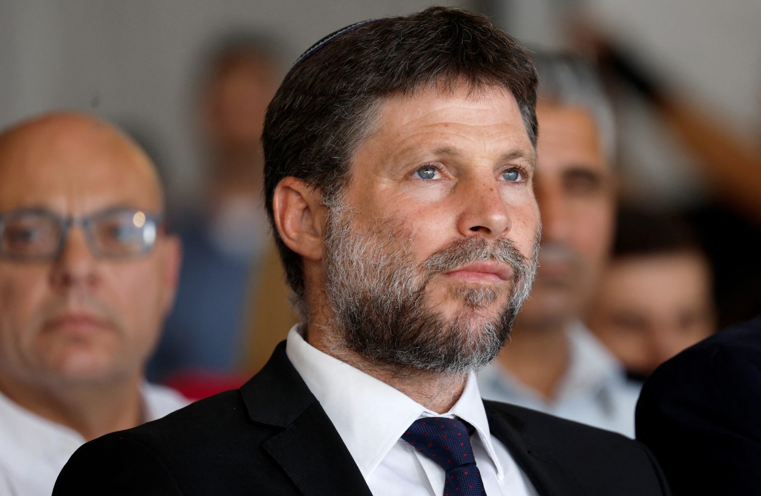 Ministro israelense defende transferência de palestinos da Cisjordânia