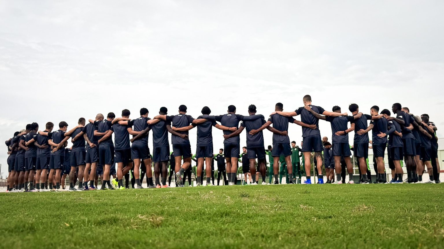 Coritiba prioriza preparação física do elenco em meio a calendário intenso