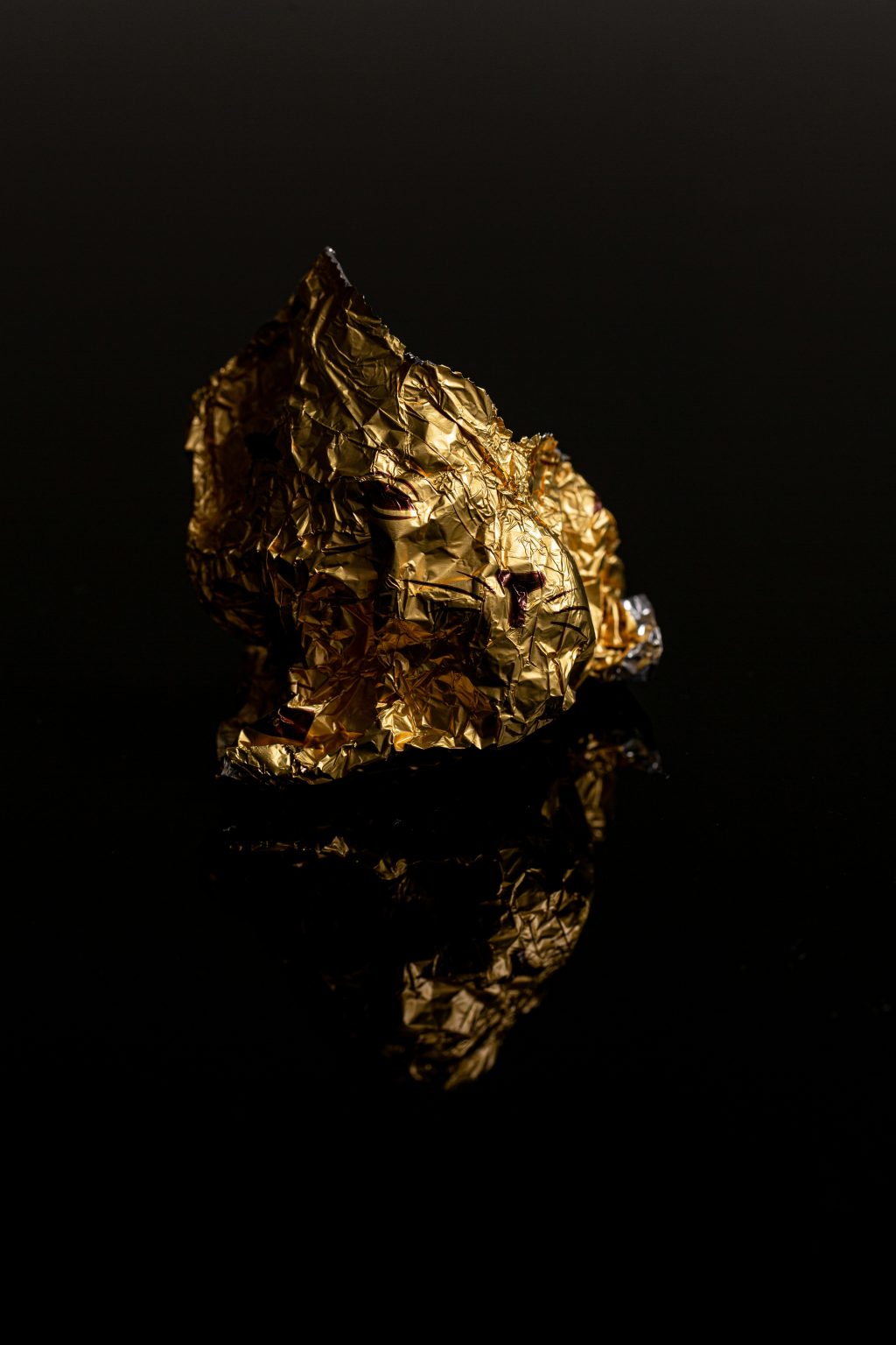 The Halfway Point: What Gold’s Mid-Year Signals Mean for Investors